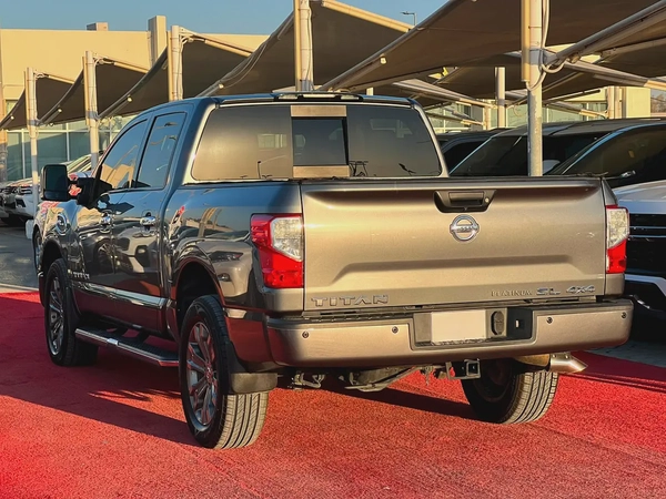 Nissan Titan SL 2017 American Specs