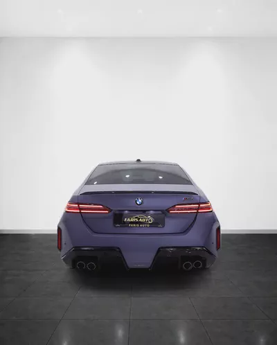 BMW M5 2026 + FULL CARBON PACKAGE + 5 YEARS WARRANTY AND SERVICE CONTRACT-2