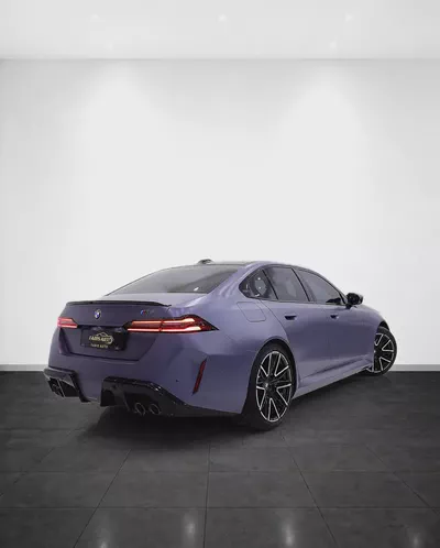 BMW M5 2026 + FULL CARBON PACKAGE + 5 YEARS WARRANTY AND SERVICE CONTRACT-3