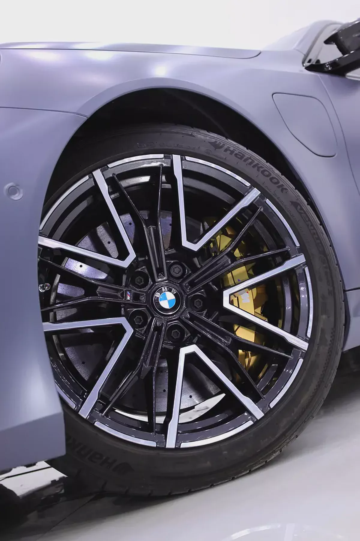 BMW M5 2026 + FULL CARBON PACKAGE + 5 YEARS WARRANTY AND SERVICE CONTRACT-10-10