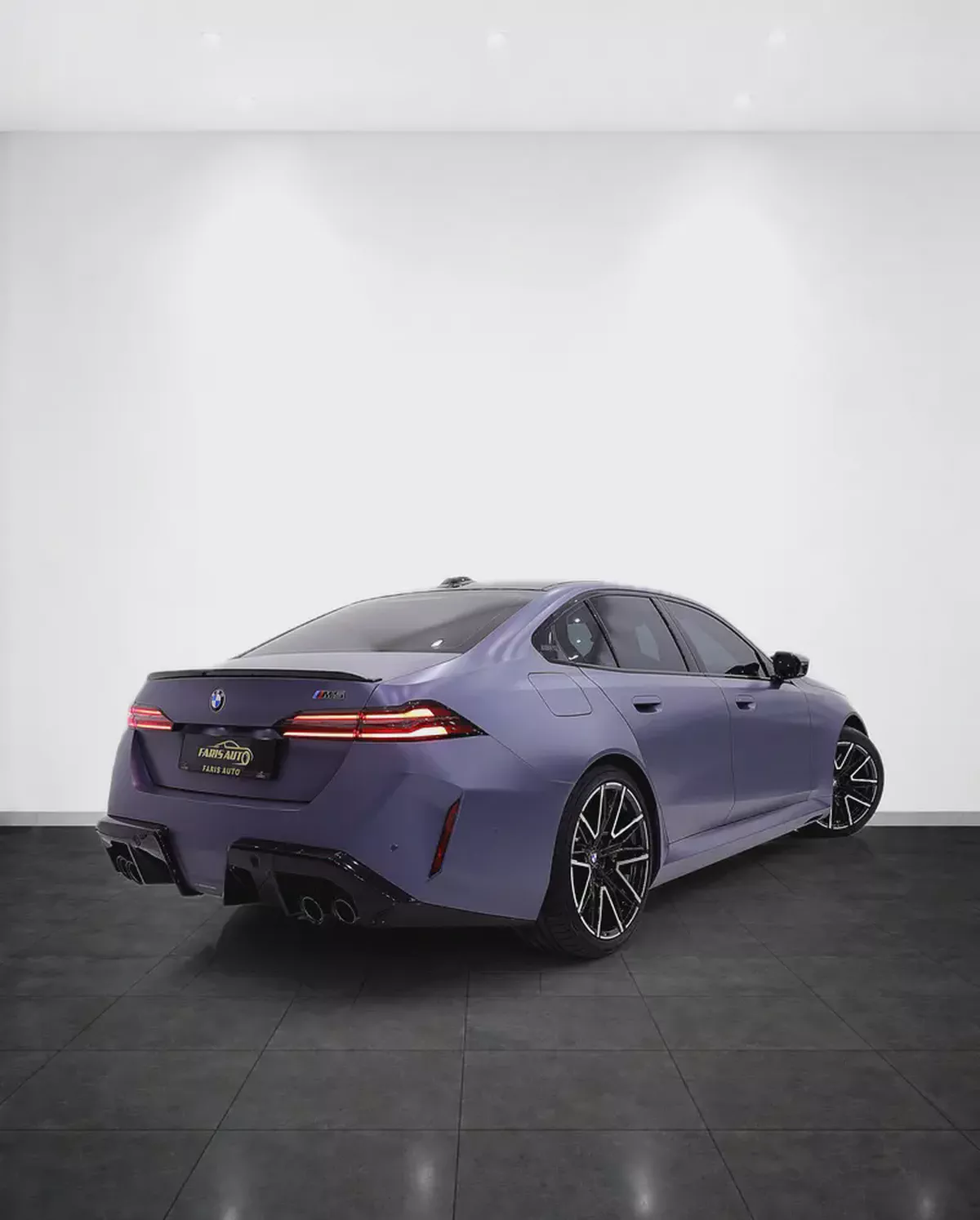 BMW M5 2026 + FULL CARBON PACKAGE + 5 YEARS WARRANTY AND SERVICE CONTRACT-3-3