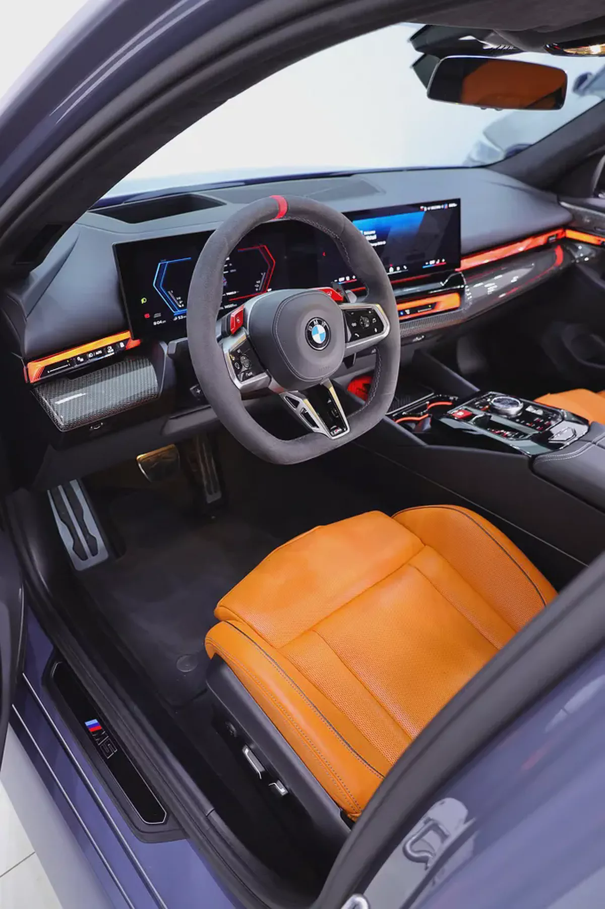 BMW M5 2026 + FULL CARBON PACKAGE + 5 YEARS WARRANTY AND SERVICE CONTRACT-4-4