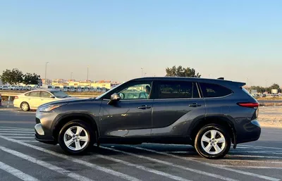 Toyota Highlander LE HEV -3
