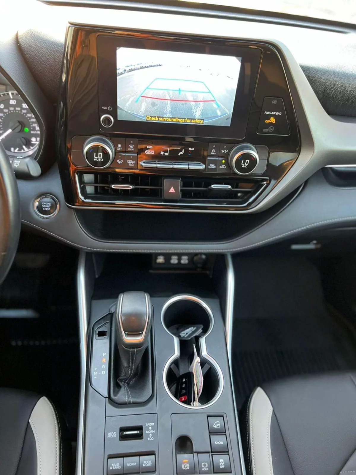 Toyota Highlander LE HEV -14-0
