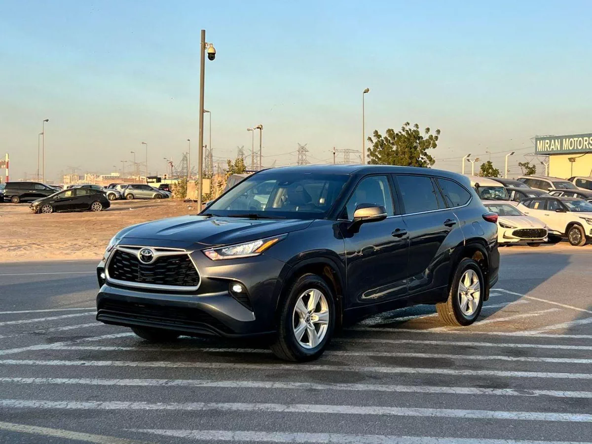 Toyota Highlander LE HEV -1-0