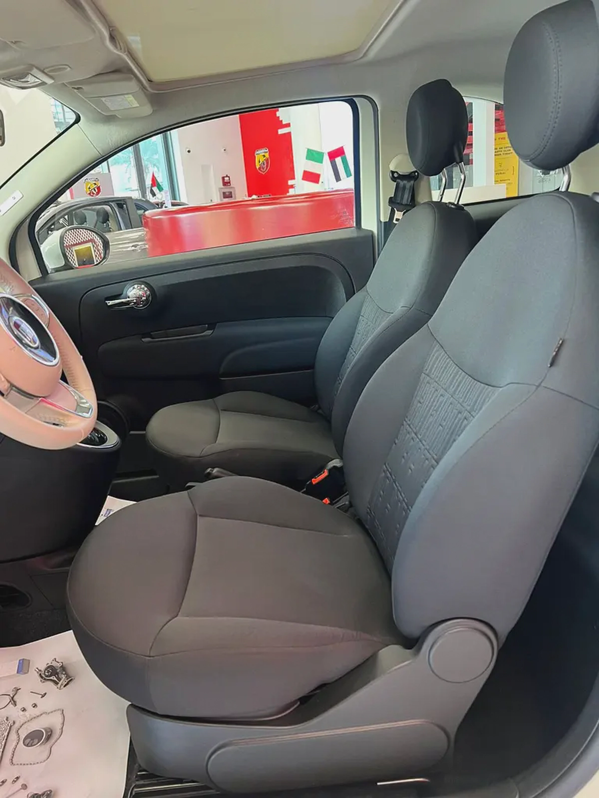 Fiat 500 Dolce Vita Hatchback 1.4L																				2024 Gelato White Fiat 500-7-7