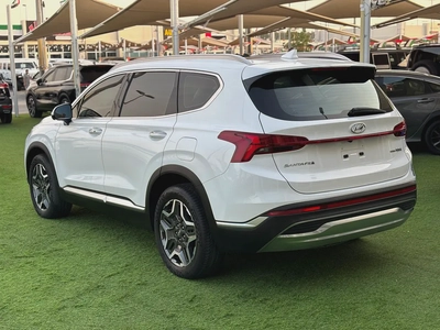 HYUNDAI SANTA FE —1600CGCC—FREE ACCIDENT—ORIGINAL PAINT—LOW MILAGE— FULL OPTIONS—EXCELLENT CONDITION-5
