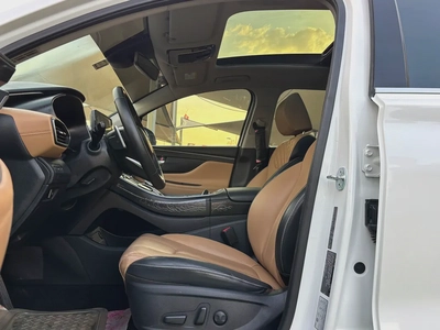 HYUNDAI SANTA FE —1600CGCC—FREE ACCIDENT—ORIGINAL PAINT—LOW MILAGE— FULL OPTIONS—EXCELLENT CONDITION-12