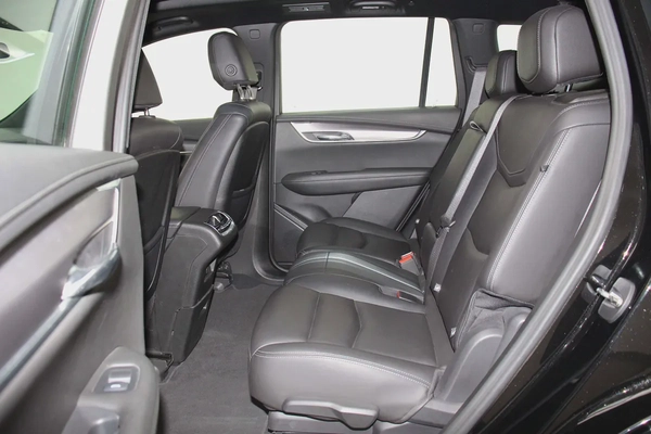 Pristine 2023 Cadillac XT6 Luxury | GCC Specs