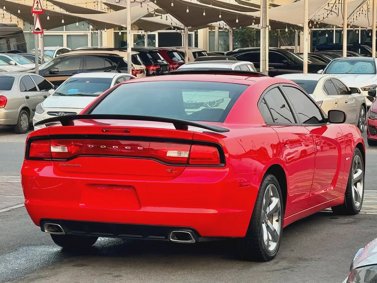 دودچ تشارچر RT V8 5.7L HEMI موديل 2014 خليجى فل اوبشن بحاله ممتازه-9-9