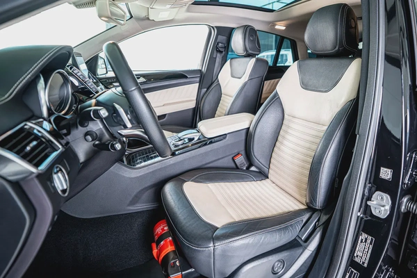 Mercedes Benz GLE43 AMG Coupe-2 Tone Exclusive Interior Leather-22 Inch Black AMG Rims