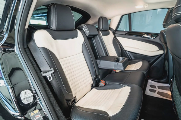 Mercedes Benz GLE43 AMG Coupe-2 Tone Exclusive Interior Leather-22 Inch Black AMG Rims