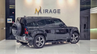 LAND ROVER - DEFENDER - 110 HSE - V 6 P400 - GCC SPECS - UNDER WARRANTY - 2023 MODEL - 68000KM-13