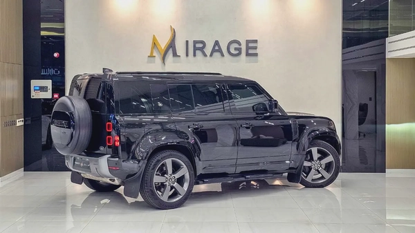 LAND ROVER - DEFENDER - 110 HSE - V 6 P400 - GCC SPECS - UNDER WARRANTY - 2023 MODEL - 68000KM