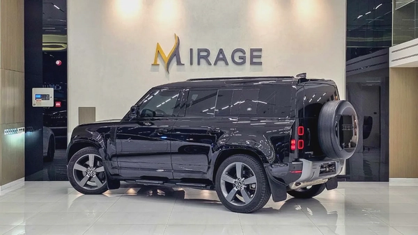 LAND ROVER - DEFENDER - 110 HSE - V 6 P400 - GCC SPECS - UNDER WARRANTY - 2023 MODEL - 68000KM