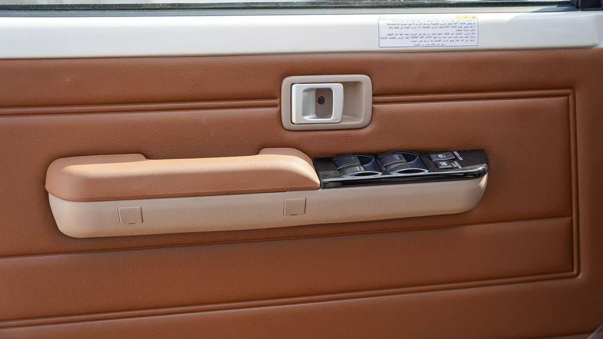 Toyota Land Cruiser Pick Up LC79 DC 4.0 PETROL 2025 AT FULL-8-0