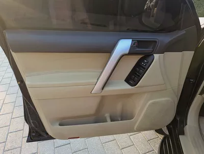 Toyota Prado 2016 TXL | GCC Specs | V4 2.7L Interior and Exterior Excellent Condition-9