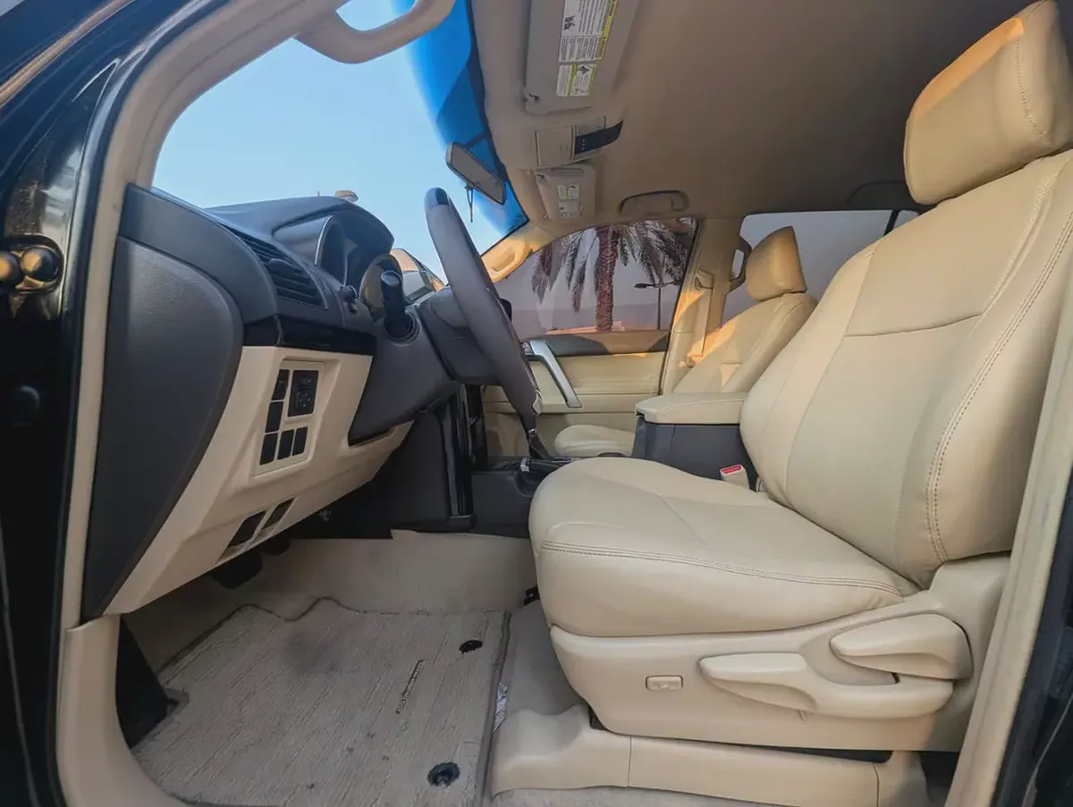 Toyota Prado 2016 TXL | GCC Specs | V4 2.7L Interior and Exterior Excellent Condition-4-4