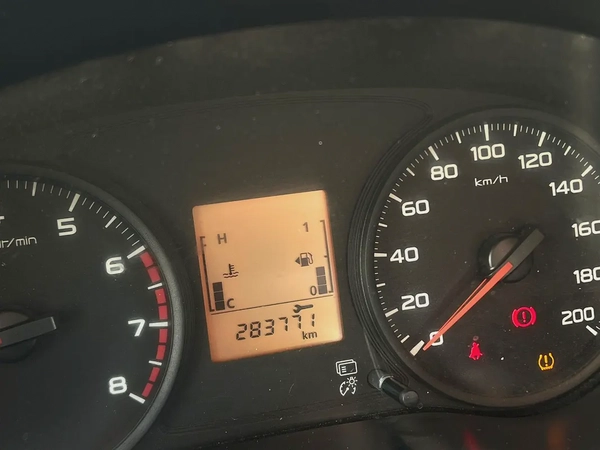 2021 Mitsubishi L200 | 4X2 | Manual | GCC | Ref#1019