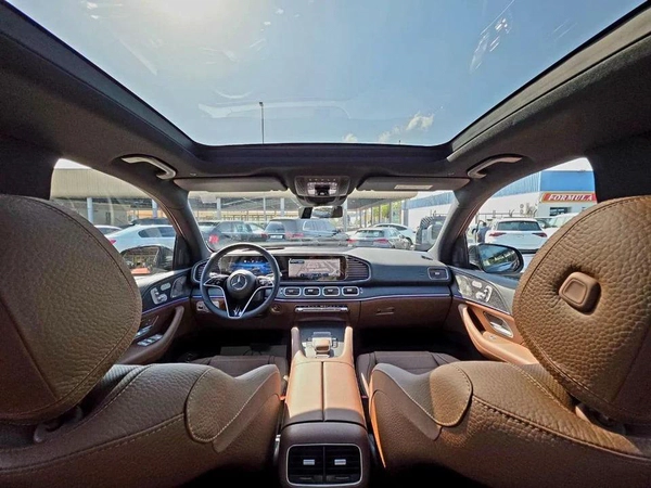 Mercedes Benz GLE 450 AMG SUV Full Option Under Agency Warranty 2026 GCC - AED 389,000