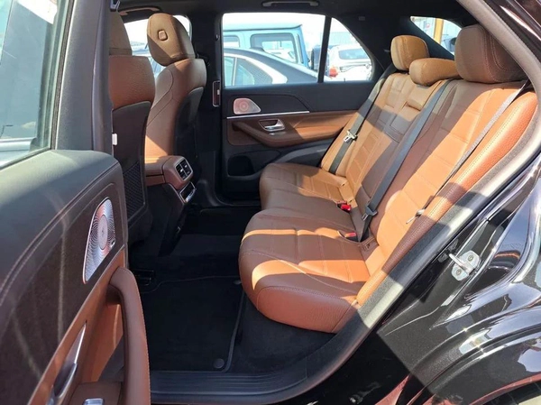 Mercedes Benz GLE 450 AMG SUV Full Option Under Agency Warranty 2026 GCC - AED 389,000