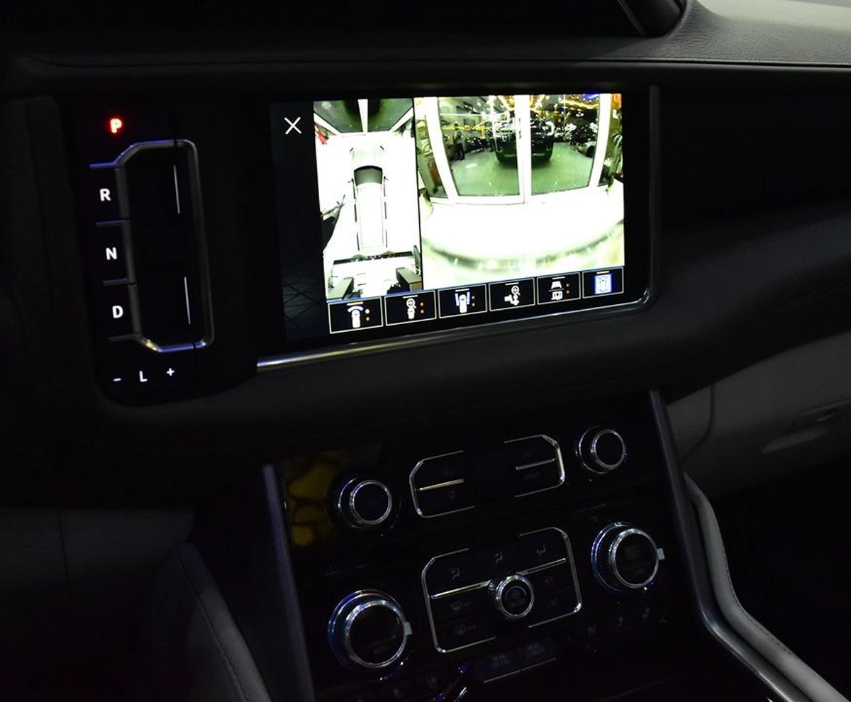 GMC Yukon Denali ( 2023 Model ) in Black Color GCC Specs