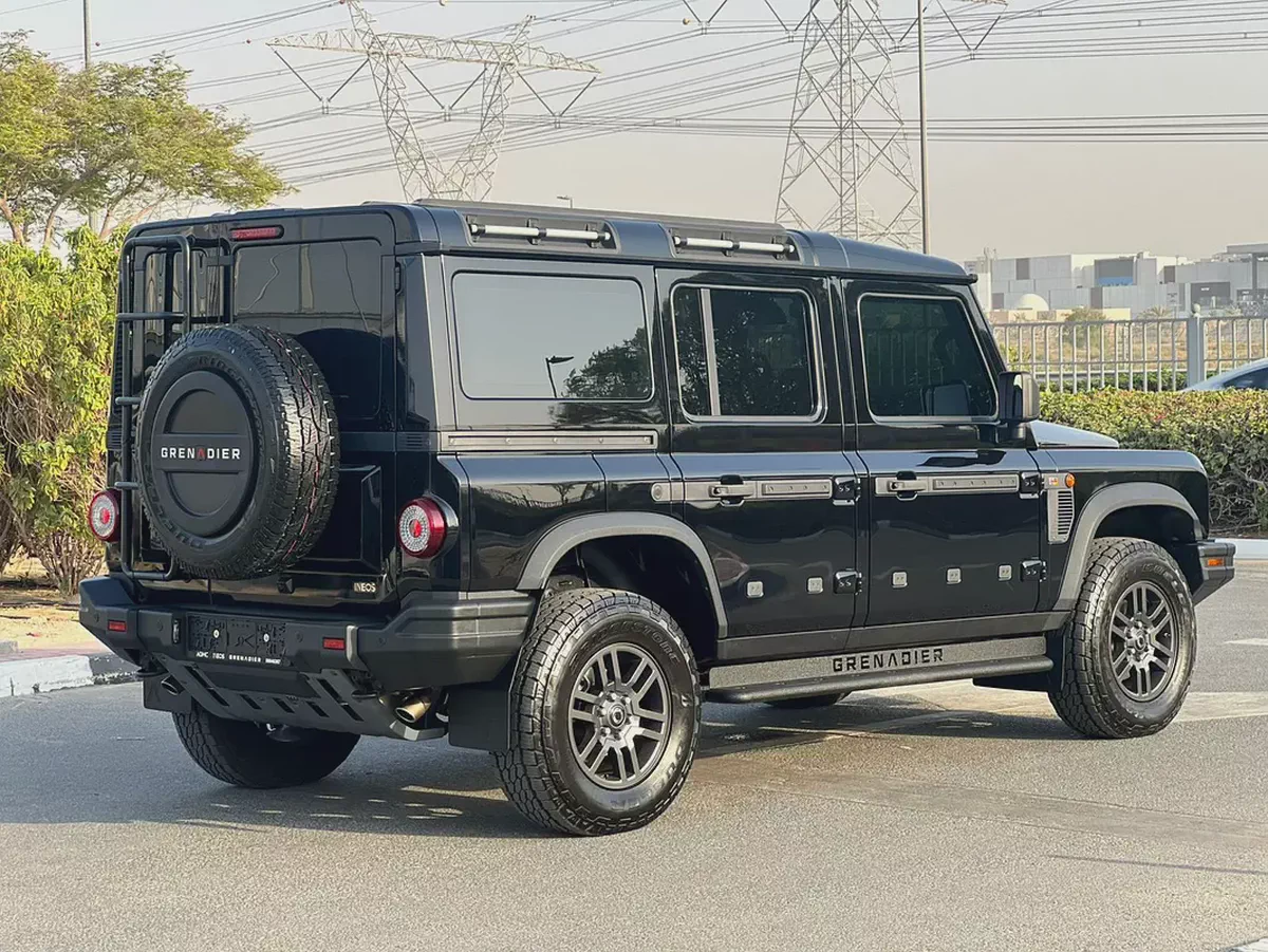 2023 INEOS Grenadier Fieldmaster Edition | GCC Specs | Pristine Condition-17-17