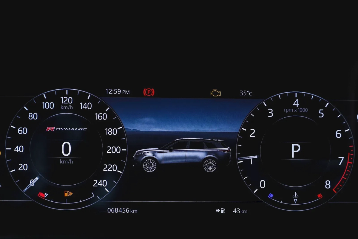 Land Rover Range Rover Velar 2018-17-17