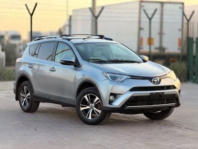 Toyota RAV4 XLE 2.5L 4x4 drive / sunroof, leather seats/ full option-0