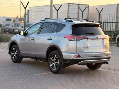 Toyota RAV4 XLE 2.5L 4x4 drive / sunroof, leather seats/ full option-13