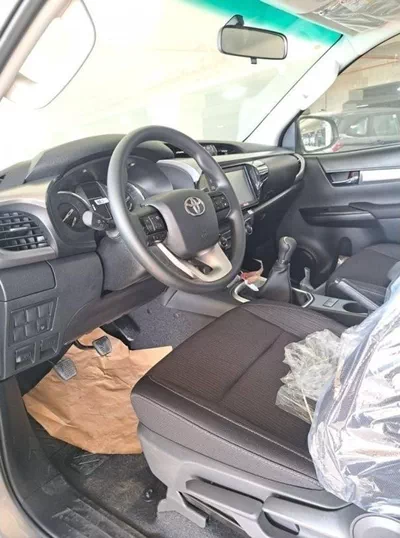 Toyota Hilux SGLX HILUX SR5 2.7L MT PETROL-5