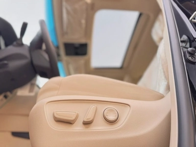 Land Cruiser GXR 3.5L-1