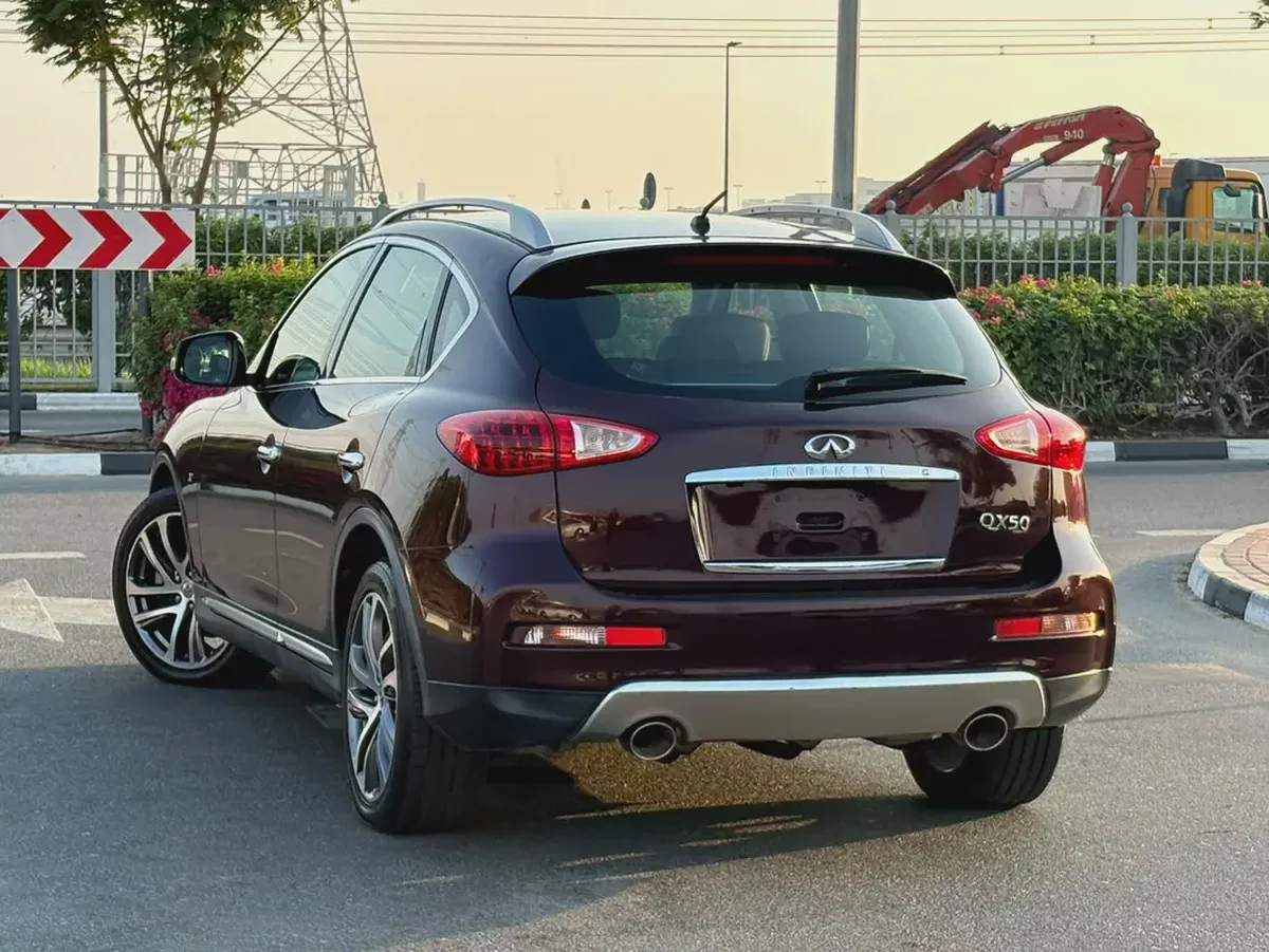 INFINITI QX50 - GCC SPECS - UNDER WARRANTY - FULL SERVICE HISTORY - ACCIDENT FREE --4-4