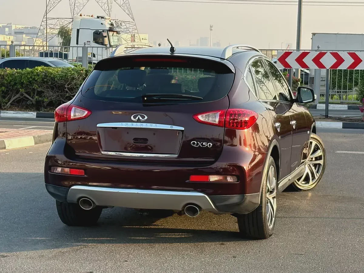 INFINITI QX50 - GCC SPECS - UNDER WARRANTY - FULL SERVICE HISTORY - ACCIDENT FREE --5-5