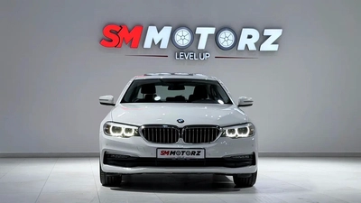 2019 GCC BMW 520i LUXURY LINE WARRANTY AND FINNACE AVAILABLE-2