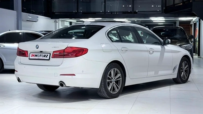 2019 GCC BMW 520i LUXURY LINE WARRANTY AND FINNACE AVAILABLE-8