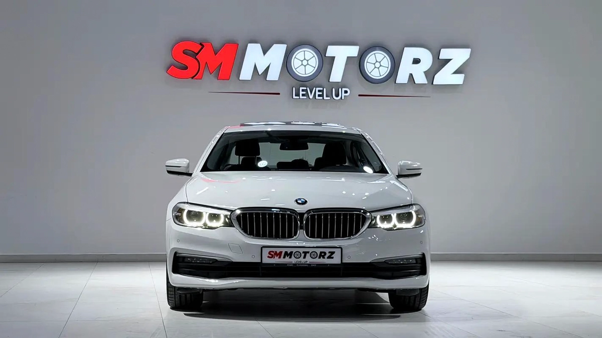 2019 GCC BMW 520i LUXURY LINE WARRANTY AND FINNACE AVAILABLE-2-2