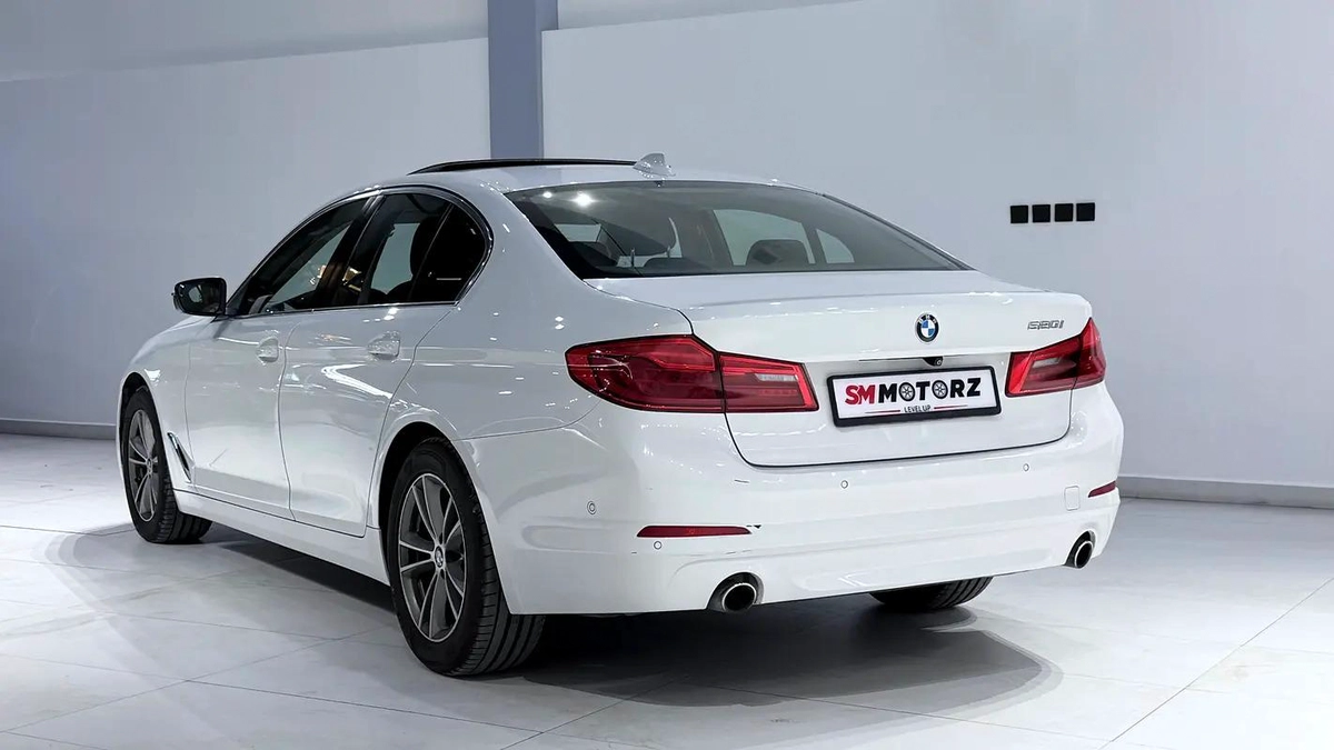 2019 GCC BMW 520i LUXURY LINE WARRANTY AND FINNACE AVAILABLE-5-5