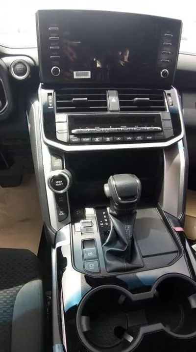 Toyota Land Cruiser GXR LAND CRUISER GXR 3.3L DIESEL-12