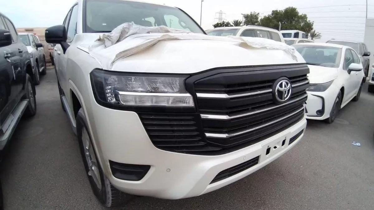 Toyota Land Cruiser GXR LAND CRUISER GXR 3.3L DIESEL-4-0
