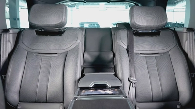 Range Rover SV-GCC-Warranty  Service from Al Tayer Until 2029-1 Owner-Bespoke Order-15