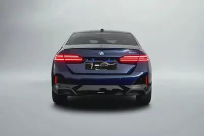 4,426 AED / 60 months | 0% DP | 2024 BMW 520i M Sport / Full AGMC BMW Service History-3