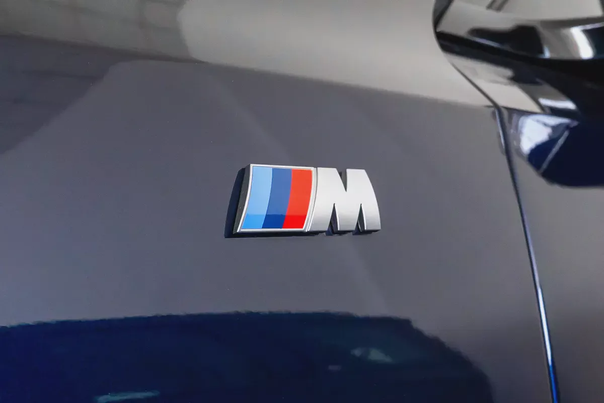 4,426 AED / 60 months | 0% DP | 2024 BMW 520i M Sport / Full AGMC BMW Service History-14-14