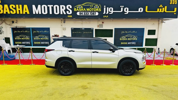 2023 Mitsubishi Outlander - GCC Specs - Like New