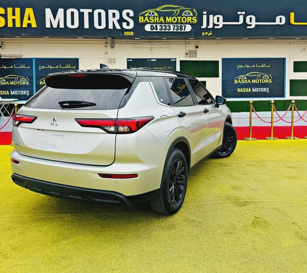 2023 Mitsubishi Outlander - GCC Specs - Like New