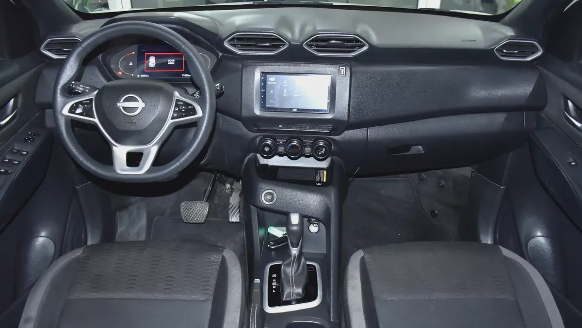 AED 783 EMi at 0% DP | Nissan Magnite Turbo ( 2025 Model ) in White Color GCC Specs-10-10