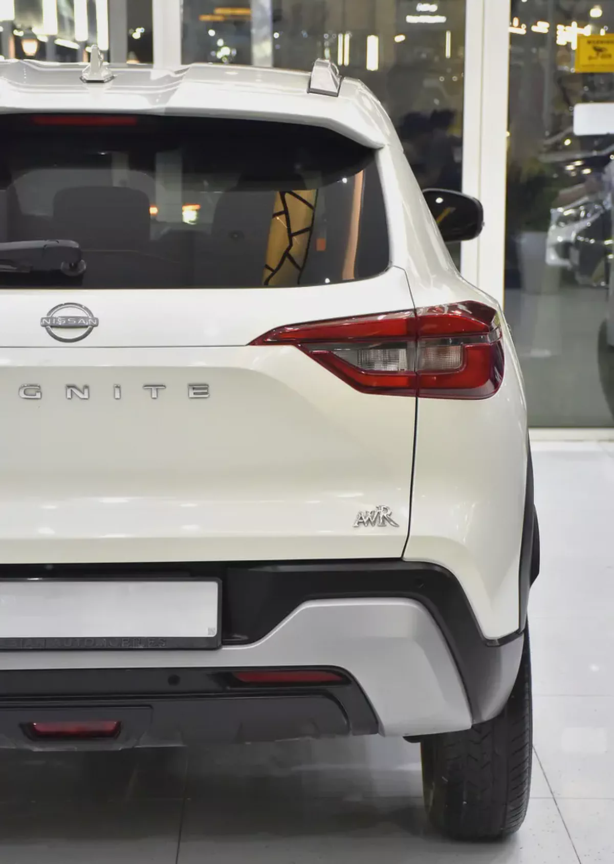 AED 783 EMi at 0% DP | Nissan Magnite Turbo ( 2025 Model ) in White Color GCC Specs-8-8