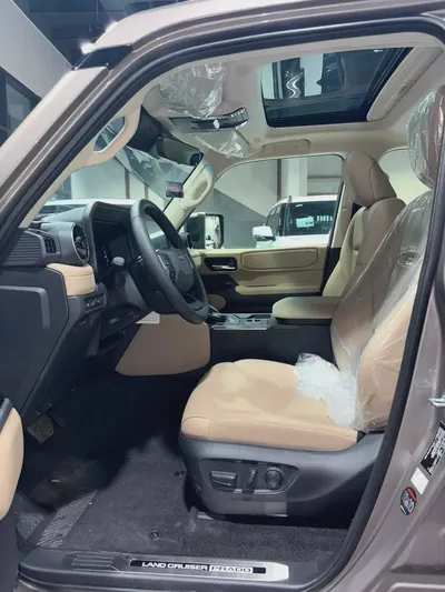 Brand New Toyota Prado TXL3 RADAR 2026 | GCC Specs | Zero Mileage  تويوتا برادو بنزين 2400 لتر رادار-17