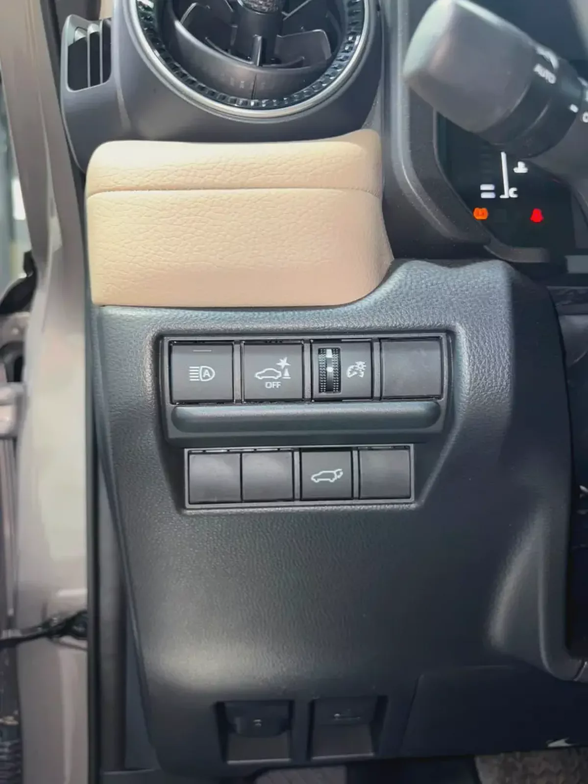 Brand New Toyota Prado TXL3 RADAR 2026 | GCC Specs | Zero Mileage  تويوتا برادو بنزين 2400 لتر رادار-15-15