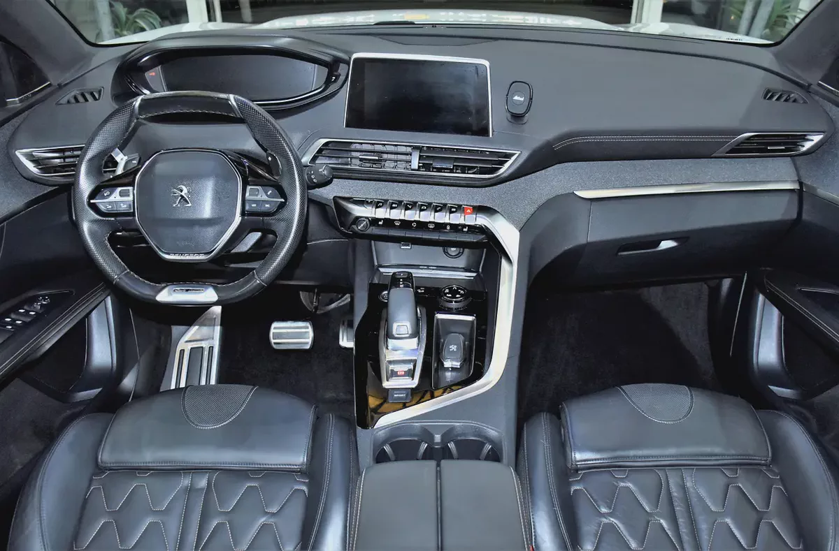 AED 793 EMi at 0% DP | Peugeot 3008 Turbo GT-Line ( 2020 Model ) in White Color GCC Specs-11-11
